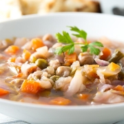 Minestrone aux légumes hivernaux et parmigiano reggiano CASA AZZURRA