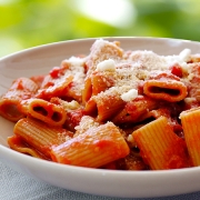 Rigatoni all'amatriciana, guanciale et pecorino Casa Azzura