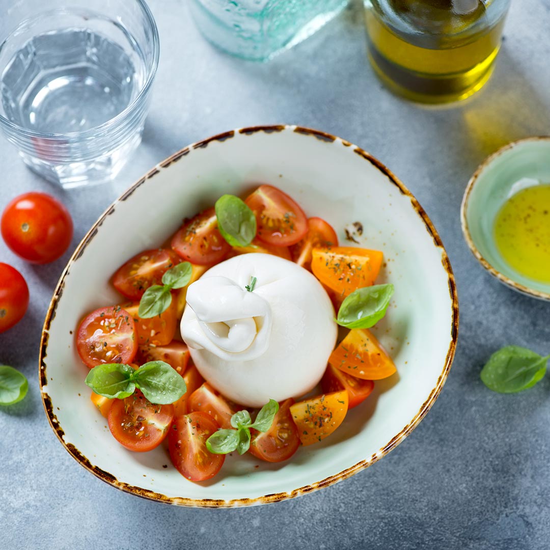 CASA AZZURRA - SALADE DE TOMATES À LA BURRATA