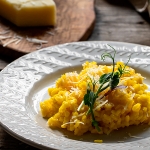 Risotto à la milanaise au parmigiano reggiano AOP râpé Casa Azzurra