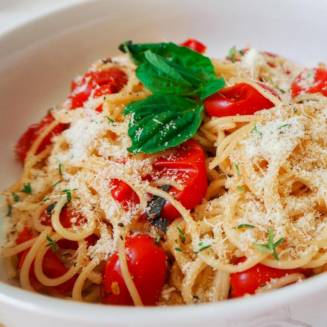 PASTA PARMIGIANO SPAGHETTI & TOMATES CERISES