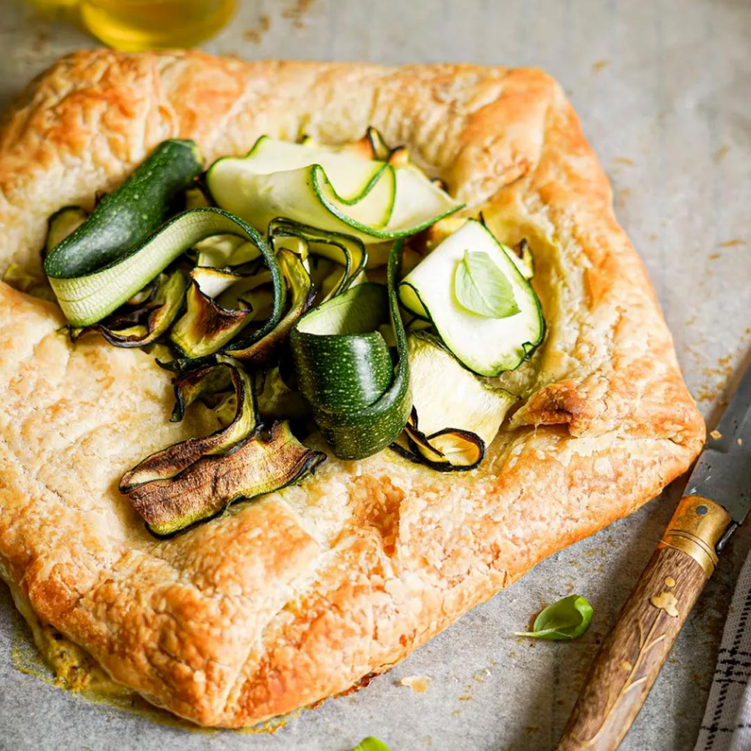 TARTE RUSTIQUE COURGETTES & FÊTA