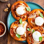 Tartelettes aux poires, burrata et noix