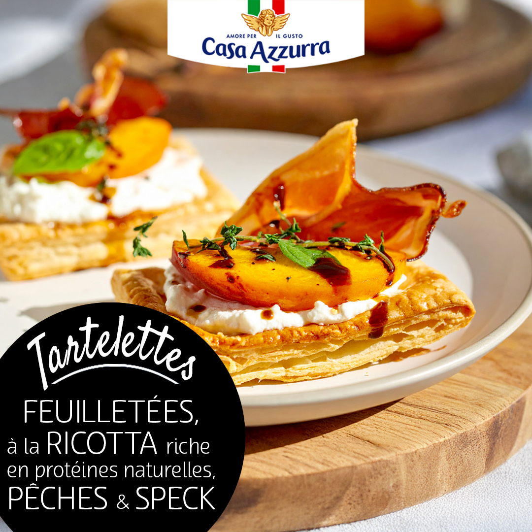 Tartelettes feuilletées à la ricotta Casa Azzurra, aux pêches et speck