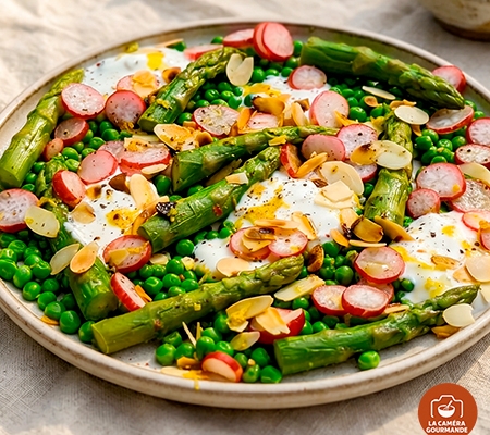 Salade de petits pois, asperges et stracciatella Casa Azzurra